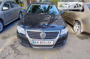 Универсал Volkswagen Passat 2008 в Киеве