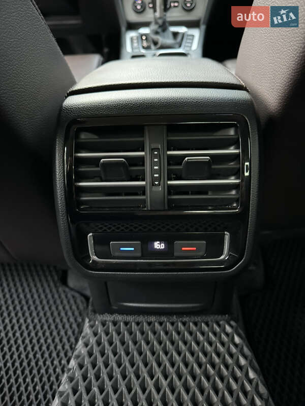 Седан Volkswagen Passat 2015 в Чернигове фото 28 Седан Volkswagen Passat 2015 в Чернигове