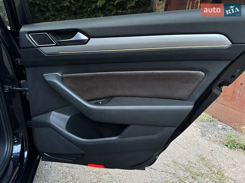 Седан Volkswagen Passat 2015 в Чернигове фото 32 Седан Volkswagen Passat 2015 в Чернигове