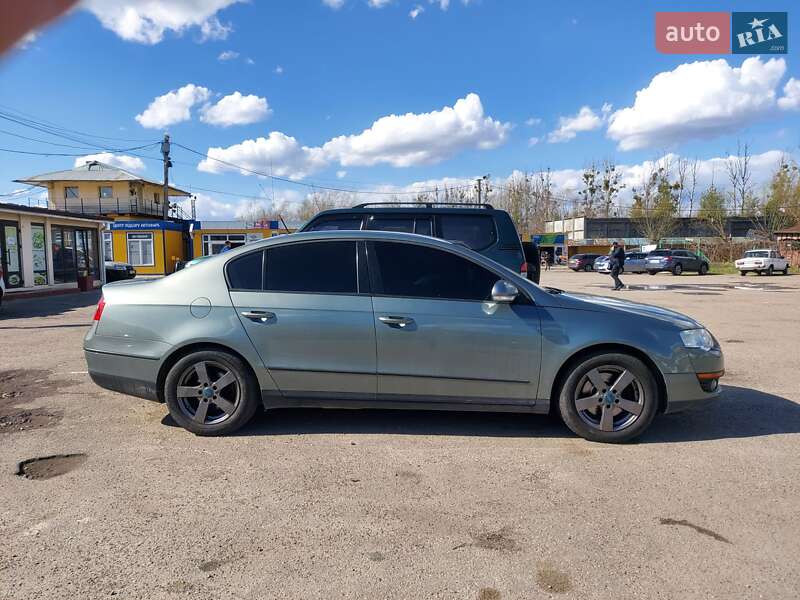 Седан Volkswagen Passat 2009 в Львові
