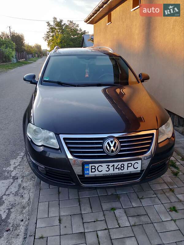 Универсал Volkswagen Passat 2005 в Львове