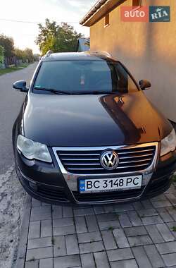 Универсал Volkswagen Passat 2005 в Львове