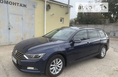 Універсал Volkswagen Passat 2017 в Миколаєві