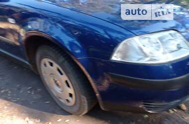 Седан Volkswagen Passat 2001 в Львове