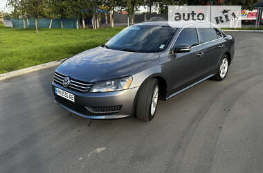 Седан Volkswagen Passat 2013 в Ізмаїлі