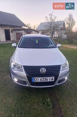 Универсал Volkswagen Passat 2008 в Стебнику