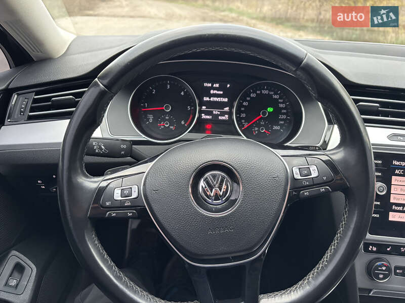 Универсал Volkswagen Passat 2017 в Житомире