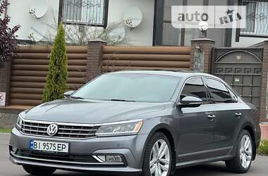 Седан Volkswagen Passat 2016 в Києві