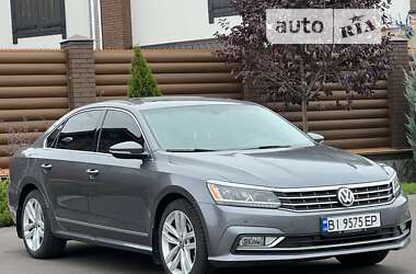 Седан Volkswagen Passat 2016 в Києві