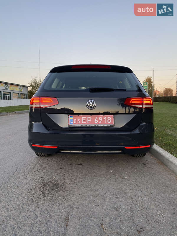 Універсал Volkswagen Passat 2017 в Тернополі