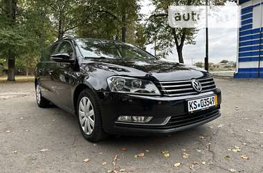 Универсал Volkswagen Passat 2012 в Лебедине