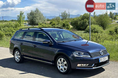 Универсал Volkswagen Passat 2013 в Хусте