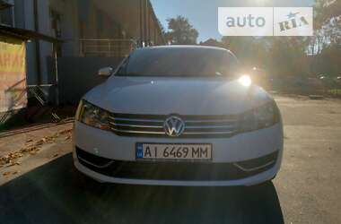 Седан Volkswagen Passat 2012 в Броварах