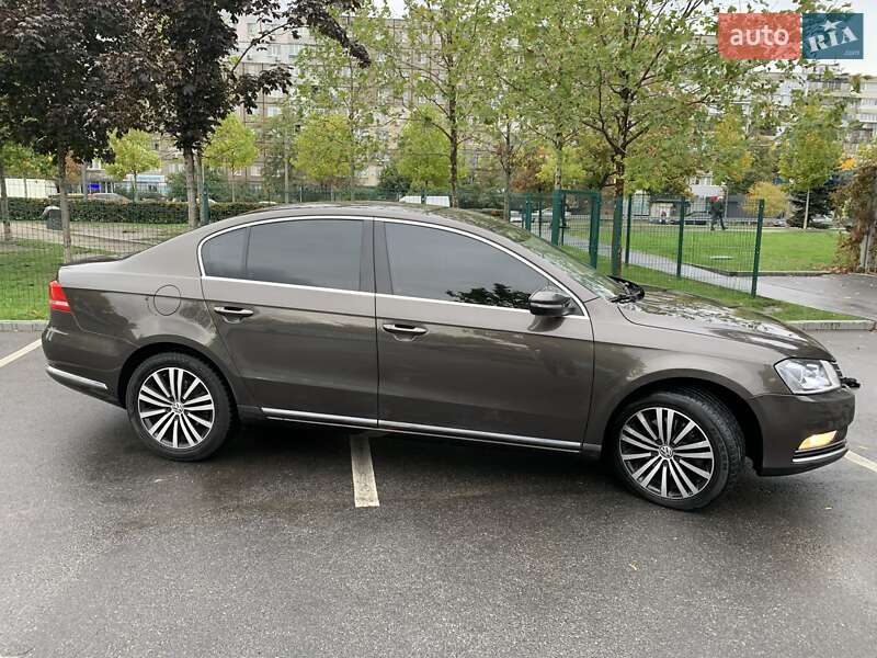 Volkswagen Passat 2012