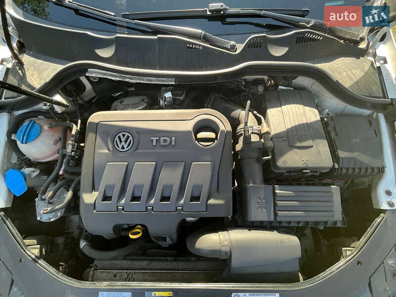 Универсал Volkswagen Passat 2013 в Умани