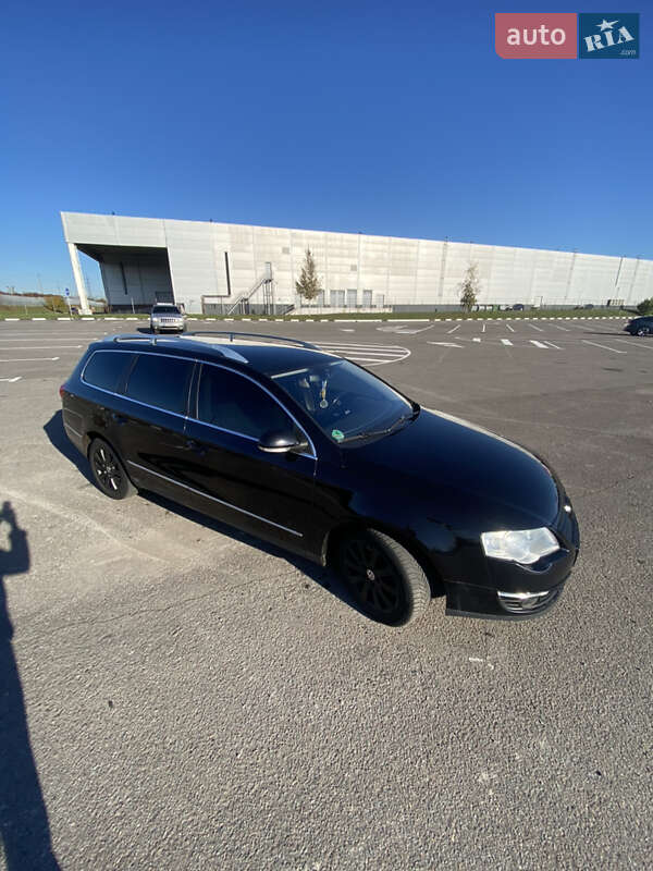 Універсал Volkswagen Passat 2008 в Рівному