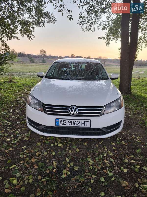 Седан Volkswagen Passat 2014 в Вінниці