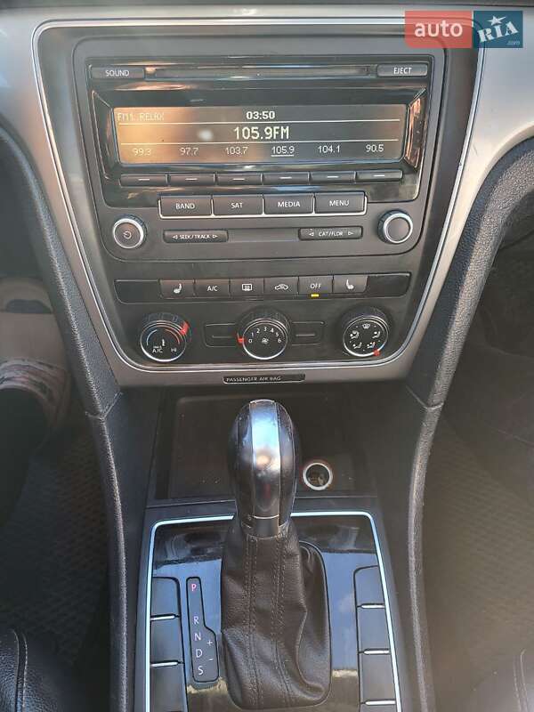 Седан Volkswagen Passat 2014 в Вінниці