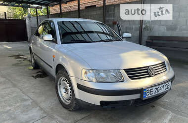 Седан Volkswagen Passat 1997 в Миколаєві