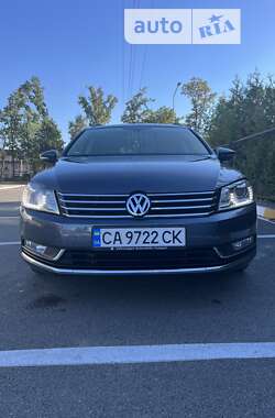 Універсал Volkswagen Passat 2011 в Києві