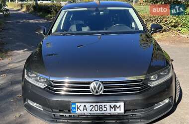 Седан Volkswagen Passat 2018 в Києві