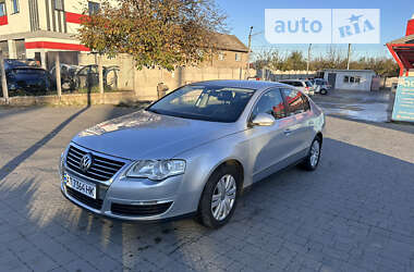 Седан Volkswagen Passat 2006 в Івано-Франківську