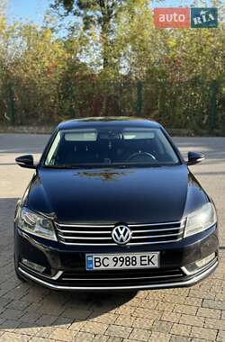 Седан Volkswagen Passat 2011 в Львові