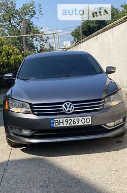 Седан Volkswagen Passat 2015 в Одессе