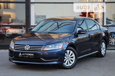 Седан Volkswagen Passat 2013 в Харькове