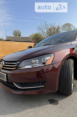 Седан Volkswagen Passat 2013 в Чернигове