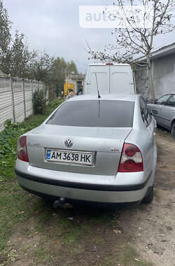 Седан Volkswagen Passat 2001 в Житомирі