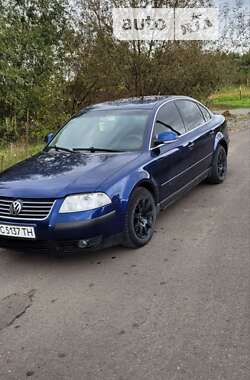 Седан Volkswagen Passat 2004 в Яворові