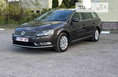 Универсал Volkswagen Passat 2012 в Залещиках