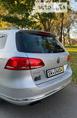 Универсал Volkswagen Passat 2012 в Стрые