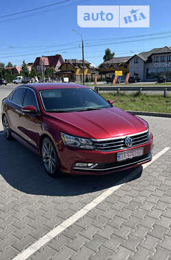 Седан Volkswagen Passat 2017 в Києві