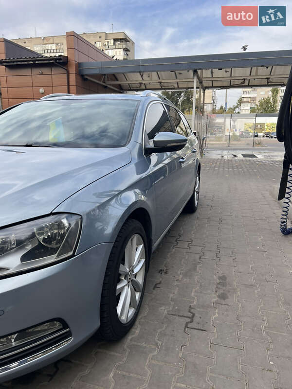 Универсал Volkswagen Passat 2013 в Шостке