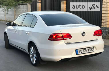 Седан Volkswagen Passat 2013 в Виннице