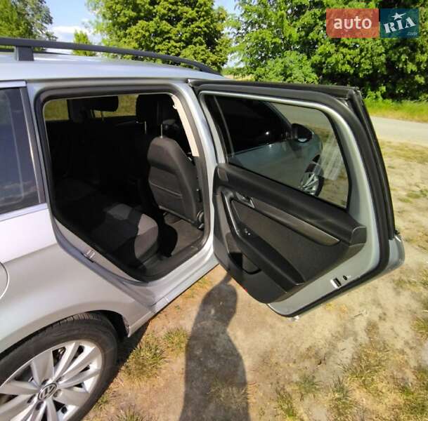 Универсал Volkswagen Passat 2012 в Звягеле
