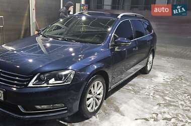 Універсал Volkswagen Passat 2013 в Тернополі