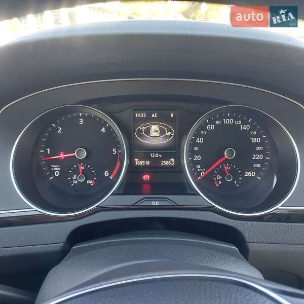 Универсал Volkswagen Passat 2017 в Львове