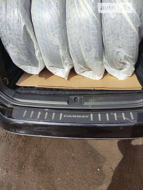 Универсал Volkswagen Passat 2015 в Бурыни