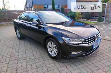 Седан Volkswagen Passat 2020 в Стрые