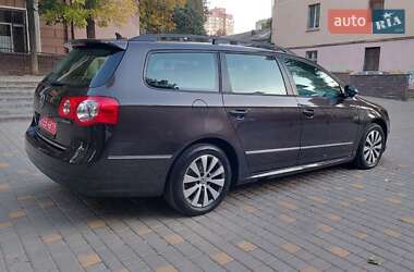 Универсал Volkswagen Passat 2010 в Одессе