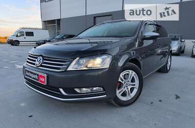 Универсал Volkswagen Passat 2011 в Львове