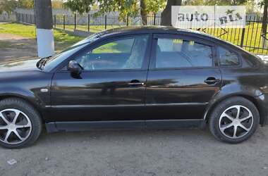 Седан Volkswagen Passat 1997 в Одессе