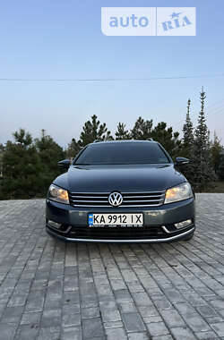 Універсал Volkswagen Passat 2011 в Києві