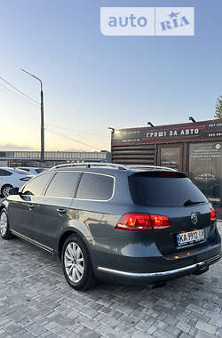 Універсал Volkswagen Passat 2011 в Києві