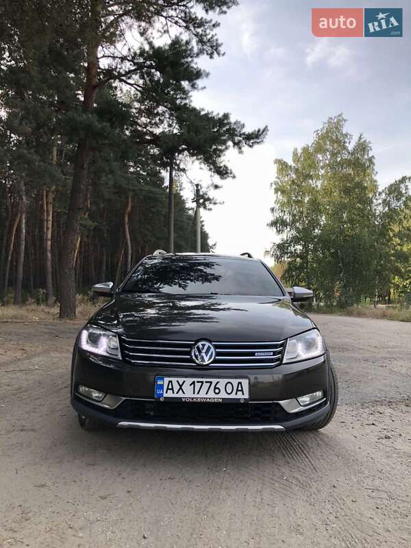 Універсал Volkswagen Passat 2014 в Харкові