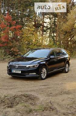 Универсал Volkswagen Passat 2015 в Львове