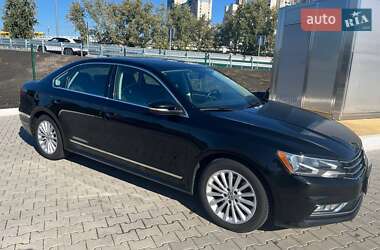 Седан Volkswagen Passat 2015 в Києві